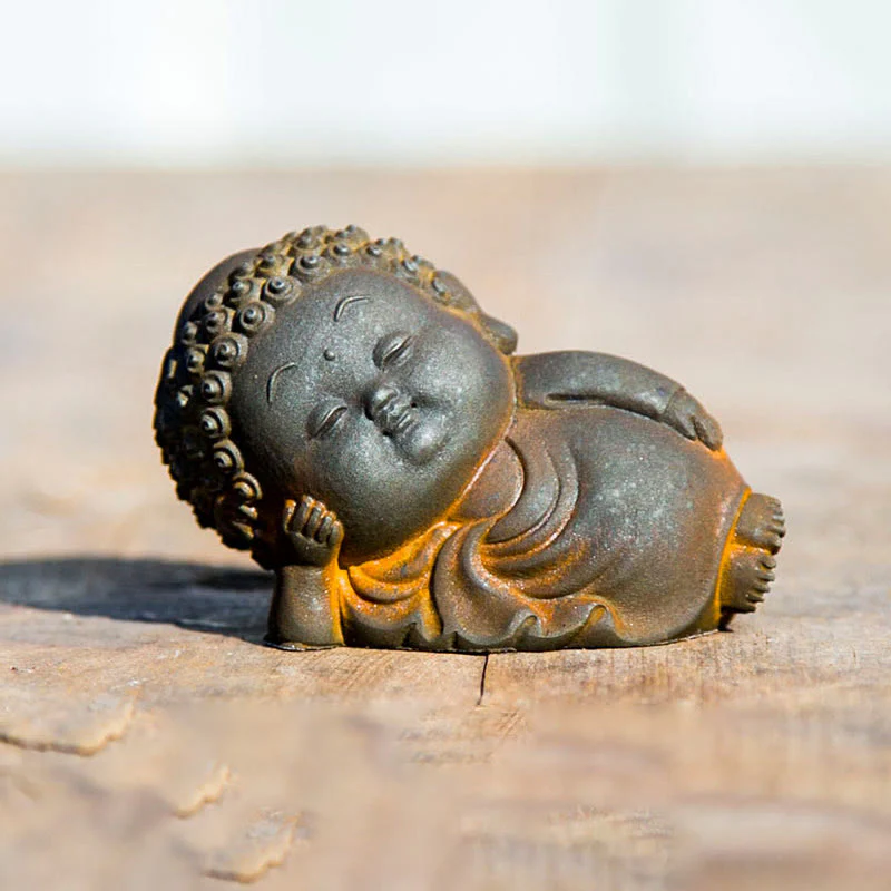 Buddha Stones Piccolo In Piedi Sdraiato Seduto Carino Buddha Polvere di Ferro Ruggine Statua in Resina Decorazione per la Casa - Image 16