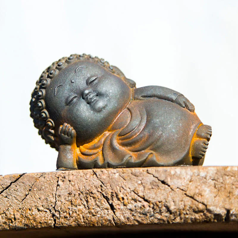 Buddha Stones Piccolo In Piedi Sdraiato Seduto Carino Buddha Polvere di Ferro Ruggine Statua in Resina Decorazione per la Casa - Image 17