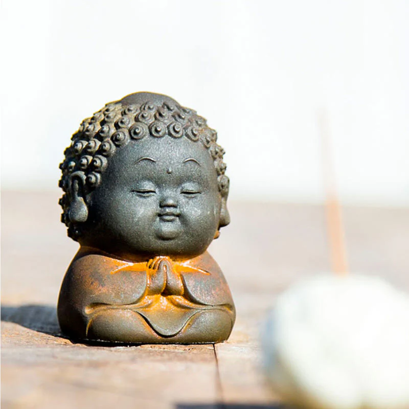 Buddha Stones Piccolo In Piedi Sdraiato Seduto Carino Buddha Polvere di Ferro Ruggine Statua in Resina Decorazione per la Casa - Image 19