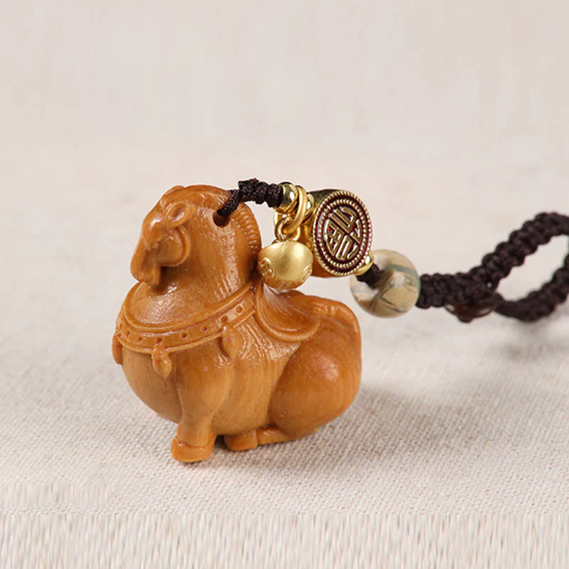 Buddha Stones Portachiavi con piccola foglia di sandalo rosso e vari tipi di sandalo, simbolo dell'anno del cavallo Fu - Image 10