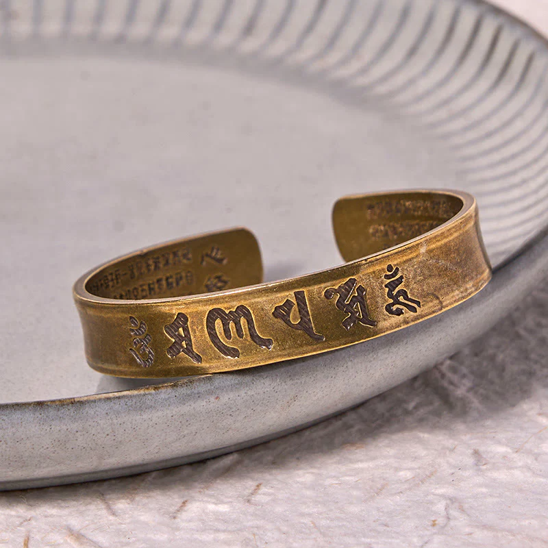 Buddha Stones Sei parole vere 'om Mani Padme Hum' Sutra del cuore Bracciale rigido in ottone e rame per la pace interiore - Image 3