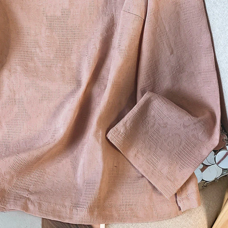 Camicia da donna in cotone a maniche lunghe con colletto alla coreana, bottoni cinesi e motivo a rana in jacquard Buddha Stones Commute - Image 27
