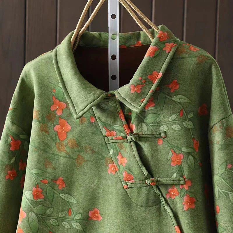 Camicia da donna in cotone a maniche lunghe con colletto rialzato, bottoni a rana, Buddha Stones, fiori invernali, foglie verdi - Image 11