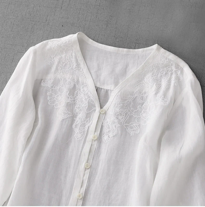 Camicia da donna a maniche corte in cotone con ricamo artistico a tinta unita e bottoni frontali, con motivo Buddha Stones. - Image 13
