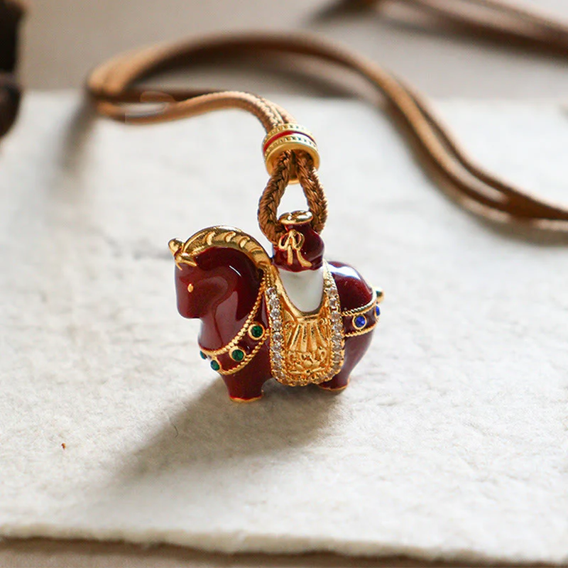 Ciondoli per collana in rame con Buddha Stones dell'anno del cavallo