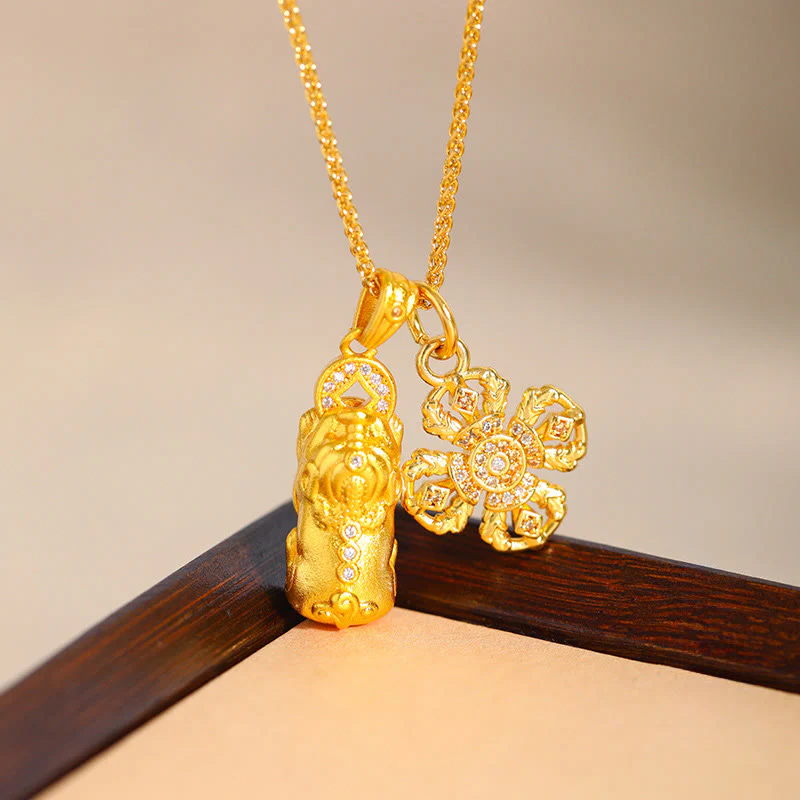 Collana con ciondolo a catena della ricchezza Dorje Vajra con croce Pixiu in ottone placcato oro 24k Buddha Stones - Image 4