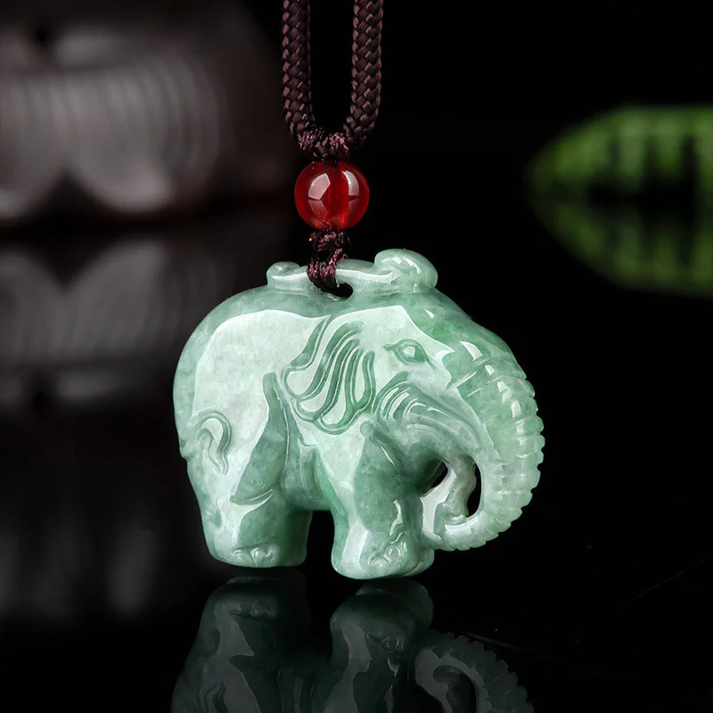Collana con ciondolo a corda con giada elefante, fortuna e forza - Image 2