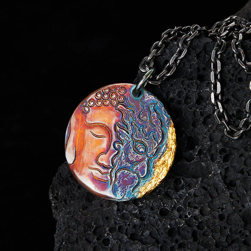 Collana con ciondolo a forma Buddha Stones in argento sterling 999 e oro 24K, metà demone e metà Buddha, con compassione