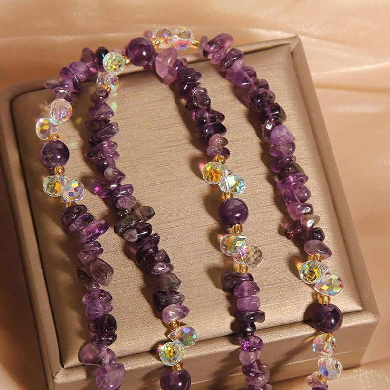 Collana con ciondolo a forma di farfalla, fiore, ametista, quarzo fragola e pietre Buddha Stones. - Image 4