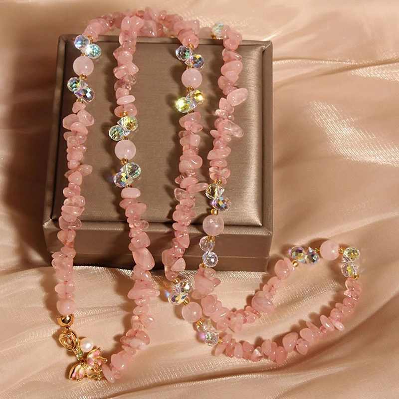 Collana con ciondolo a forma di farfalla, fiore, ametista, quarzo fragola e pietre Buddha Stones. - Image 9