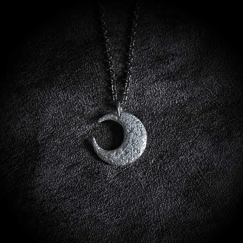 Collana con ciondolo a forma di luna in argento sterling 999 Buddha Stones - Image 2