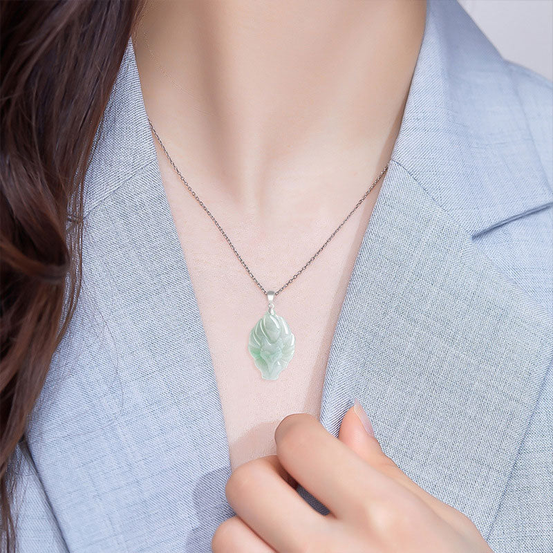 Collana con ciondolo in acciaio al titanio e catena in giada naturale con volpe a nove code Buddha Stones - Image 3