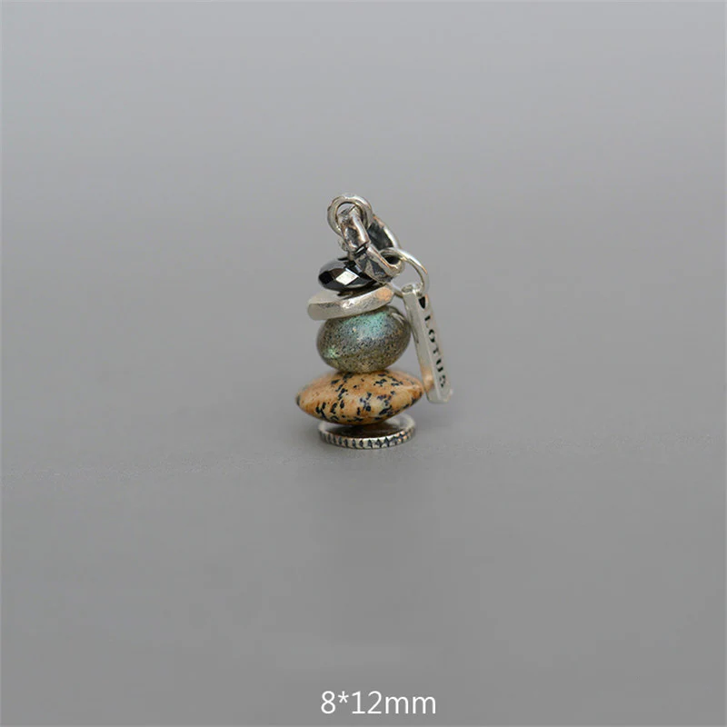Collana con ciondolo calmante in labradorite con vari cristalli e Buddha Stones Zen Cairn - Image 13