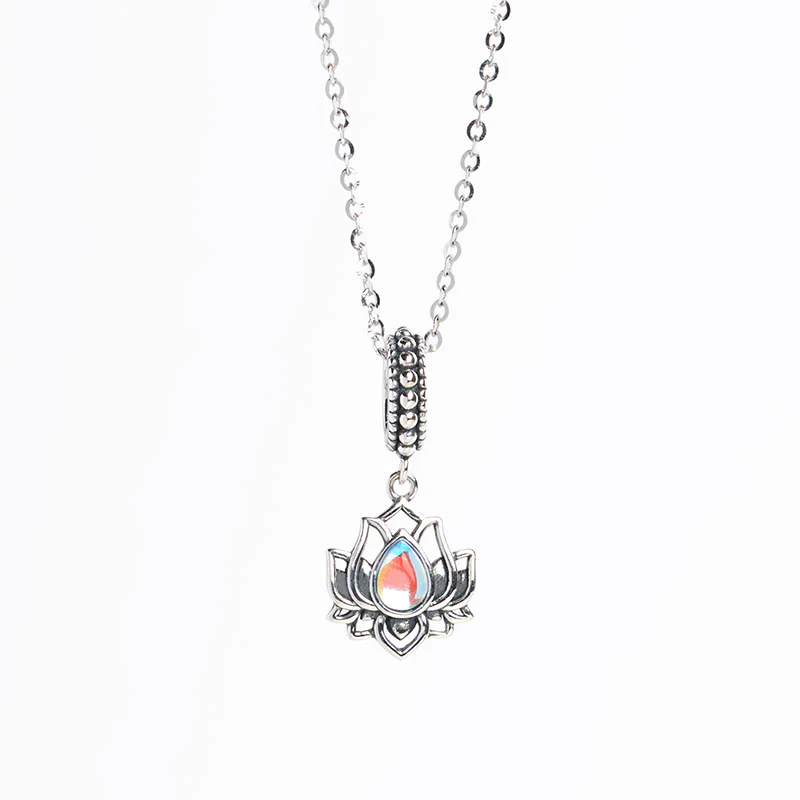 Collana con ciondolo curativo in pietra di luna con design a loto in argento sterling 925 Buddha Stones - Image 5