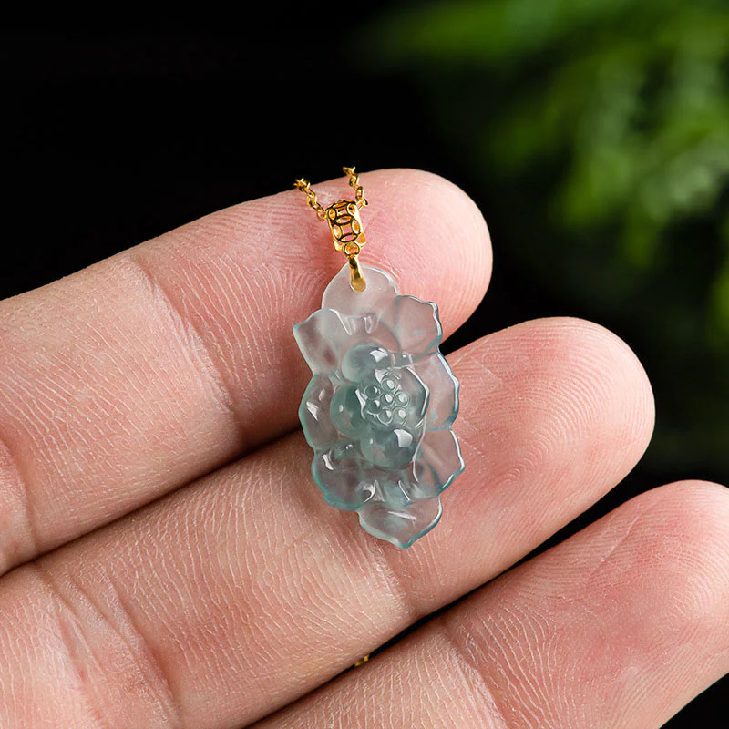 Collana con ciondolo in acciaio al titanio e catena in giada naturale con motivo a loto Buddha Stones - Image 3