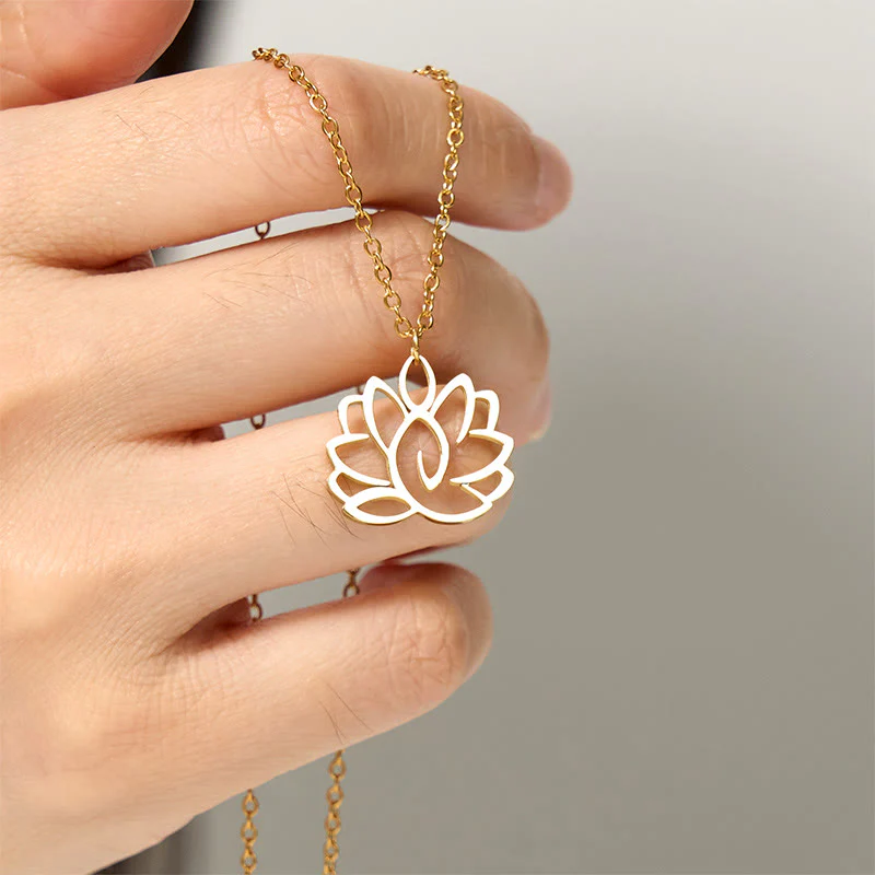 Collana con ciondolo dell'illuminazione in acciaio inossidabile con design a forma di loto cavo Buddha Stones - Image 12