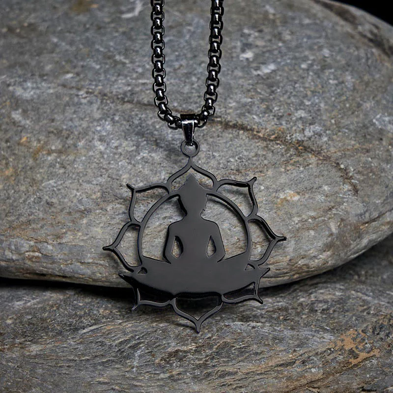 Collana con ciondolo dell'illuminazione in acciaio inossidabile con design vintage Buddha Stones Buddha seduto sul loto di Buddha - Image 15