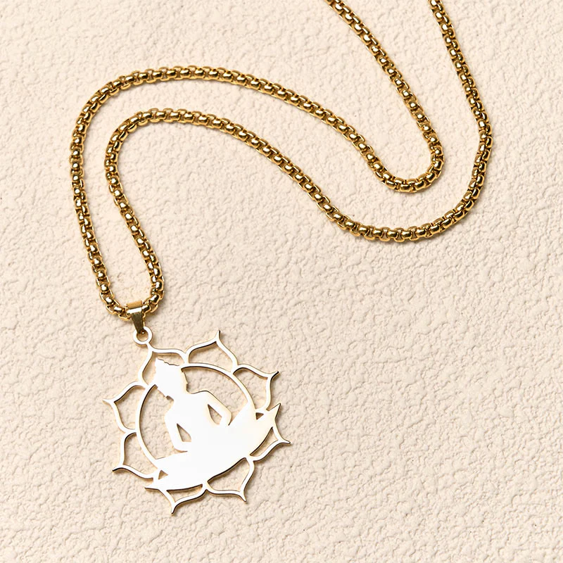 Collana con ciondolo dell'illuminazione in acciaio inossidabile con design vintage Buddha Stones Buddha seduto sul loto di Buddha - Image 3