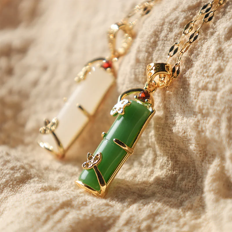 Collana con ciondolo di protezione dalla fortuna in bambù, giada bianca e giada ciano Buddha Stones - Image 2