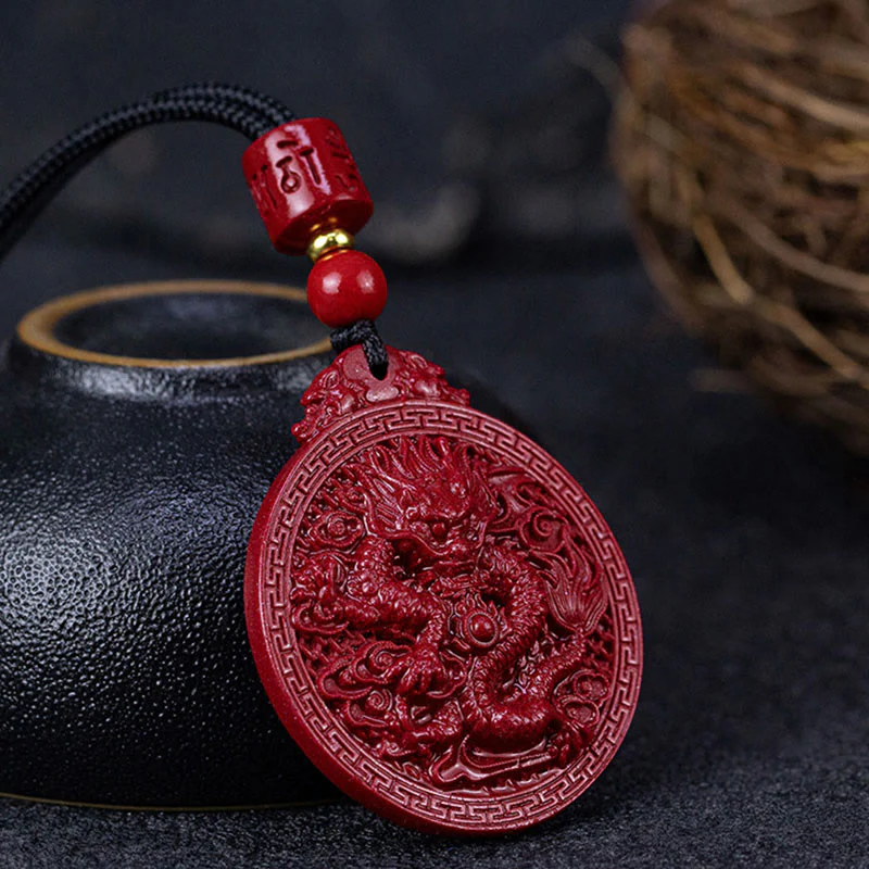 Collana con ciondolo di protezione del drago in cinabro naturale dell'anno del drago di Buddha Stones - Image 3