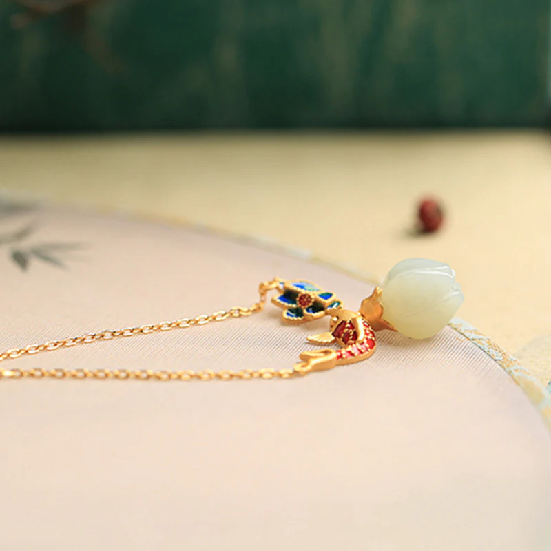 Collana con ciondolo di protezione in rame con pesce koi in giada bianca e Buddha Stones - Image 8