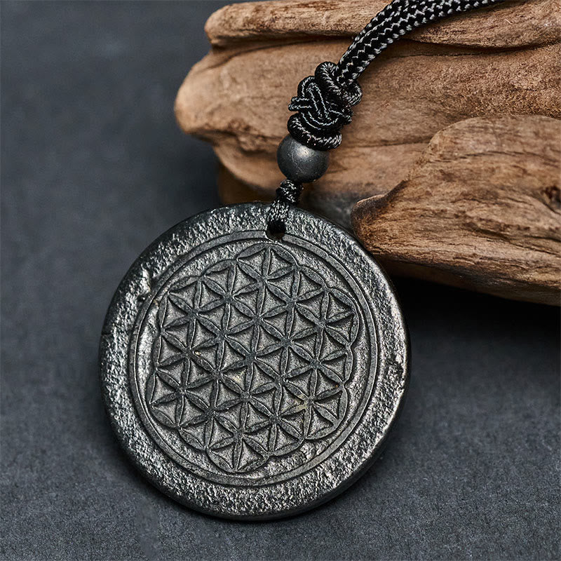 Collana con ciondolo di protezione in pietra di shungite autentica con intaglio del fiore della vita Buddha Stones - Image 2