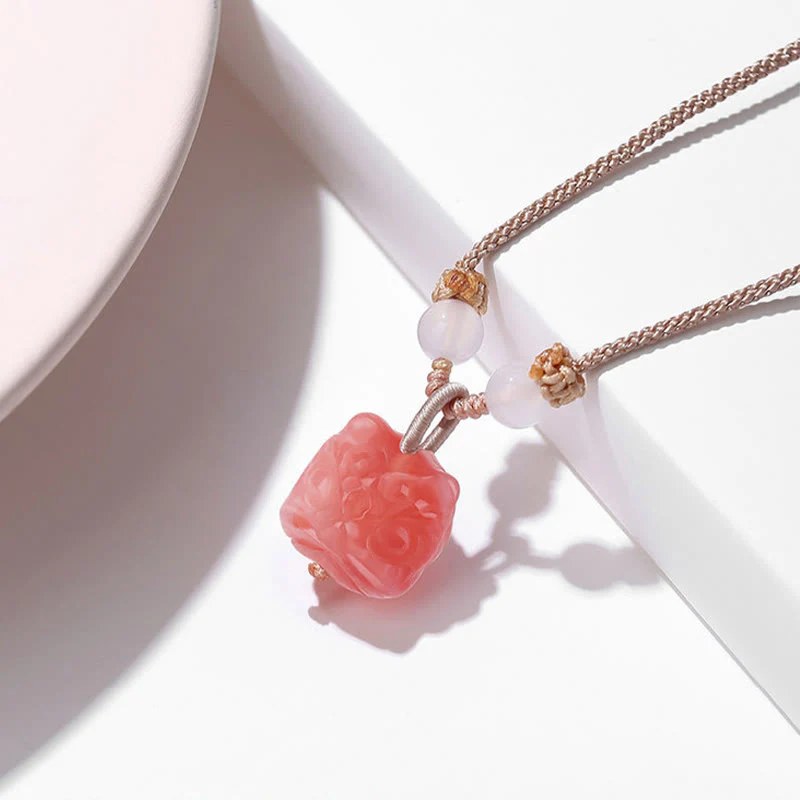 Collana con ciondolo di protezione leone danzante in agata rossa e ossidiana lucida in argento naturale Buddha Stones - Image 7