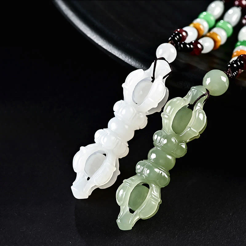 Collana con ciondolo di successo inciso Dorje Vajra in giada ciano naturale tibetana e giada bianca - Image 13