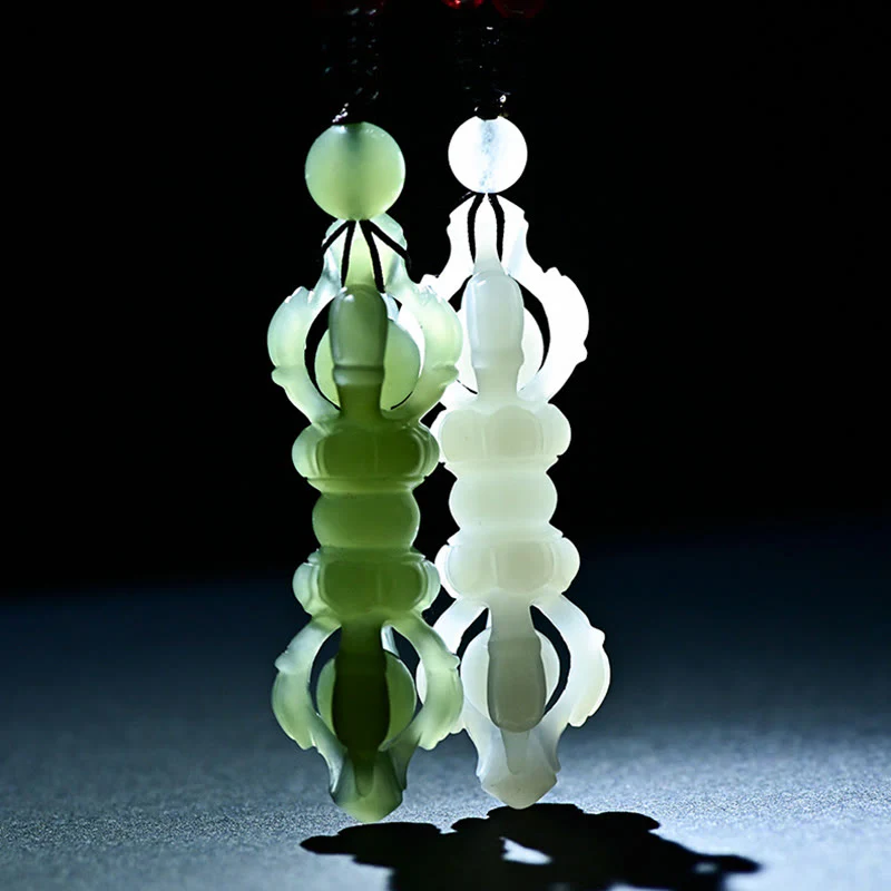 Collana con ciondolo di successo inciso Dorje Vajra in giada ciano naturale tibetana e giada bianca - Image 3