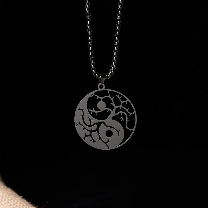 Collana con ciondolo in acciaio inossidabile con rami Buddha Stones e design Yin Yang cavo - Image 3