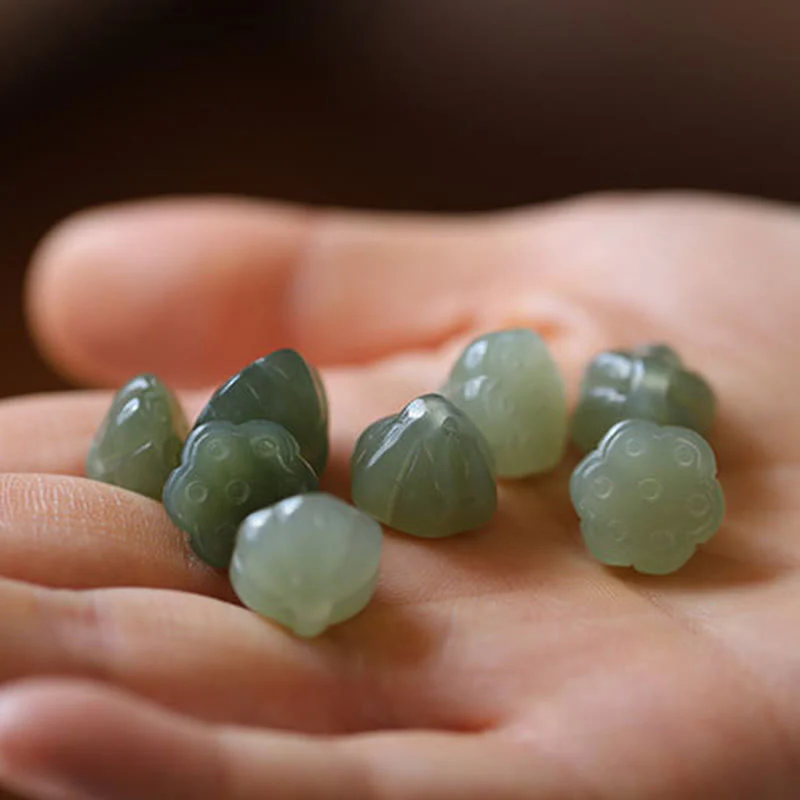 Collana con ciondolo in corda con fibbia della pace in giada rotonda naturale Buddha Stones Lotus Abundance - Image 9