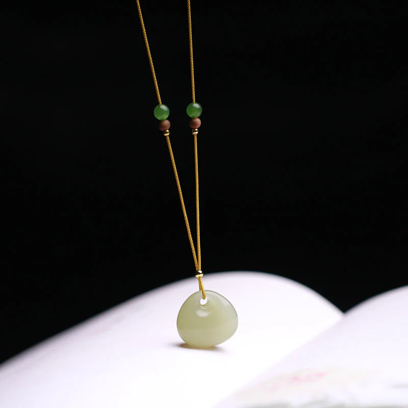 Collana con ciondolo in corda della prosperità con motivo a piccola borsa in giada naturale di Hetian - Image 2
