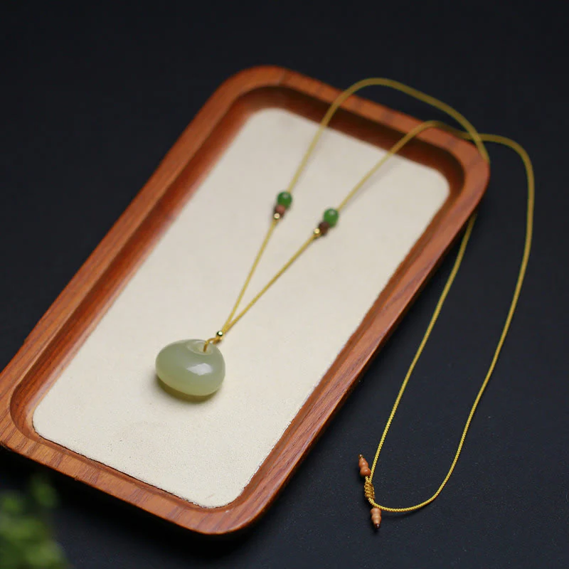 Collana con ciondolo in corda della prosperità con motivo a piccola borsa in giada naturale di Hetian - Image 6