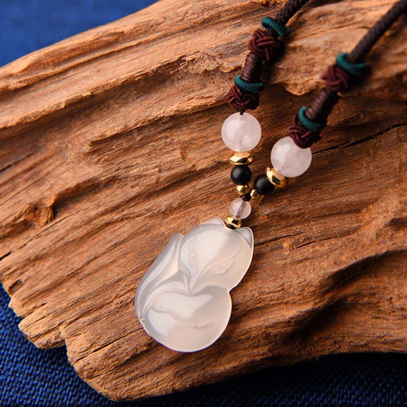 Collana con ciondolo in corda dell'armonia con perline di cristallo rosa di volpe e calcedonio Buddha Stones - Image 5