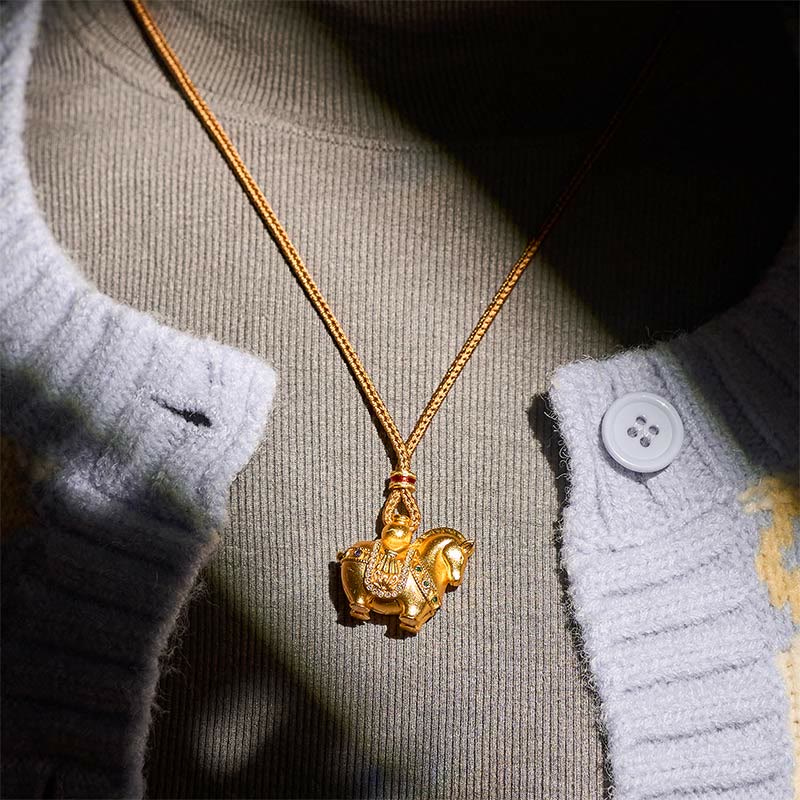 Collana con ciondolo in corda di ottone placcato oro 24k " Buddha Stones Year Of The Horse" - Image 15