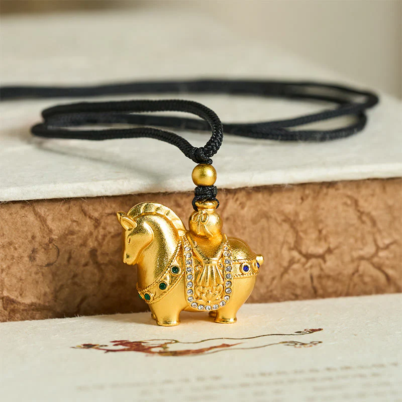 Collana con ciondolo in corda di ottone placcato oro 24k " Buddha Stones Year Of The Horse" - Image 2