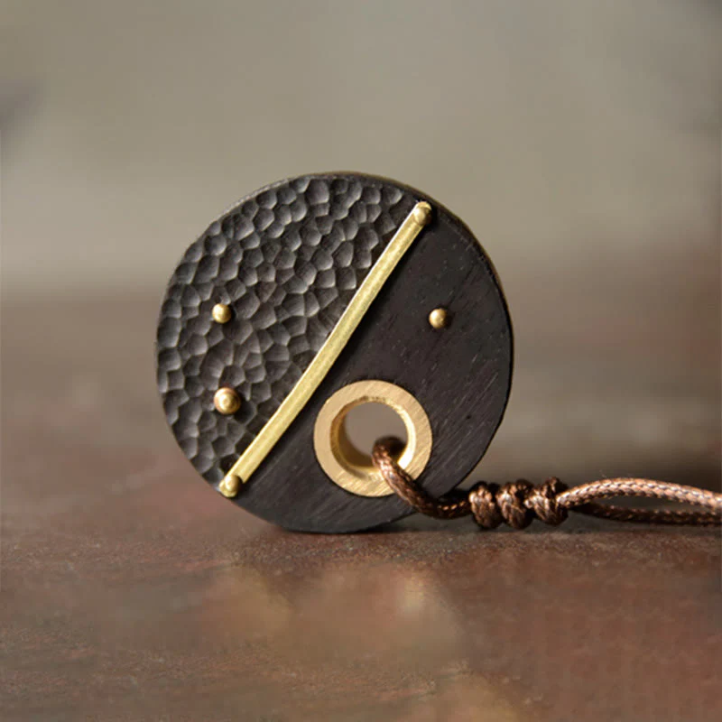 Collana con ciondolo in ottone e rame con Buddha Stones, realizzata a mano, in legno di ebano e pietra della pace - Image 6
