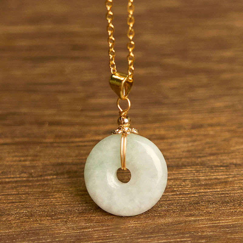 Collana con ciondolo portafortuna con fibbia della pace in giada Buddha Stones - Image 3