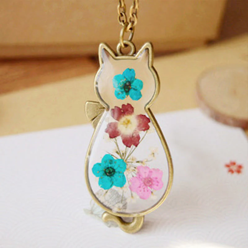 Collana con ciondolo portafortuna e guarigione in rame con gatto carino e gocce di resina lavorate a mano Buddha Stones