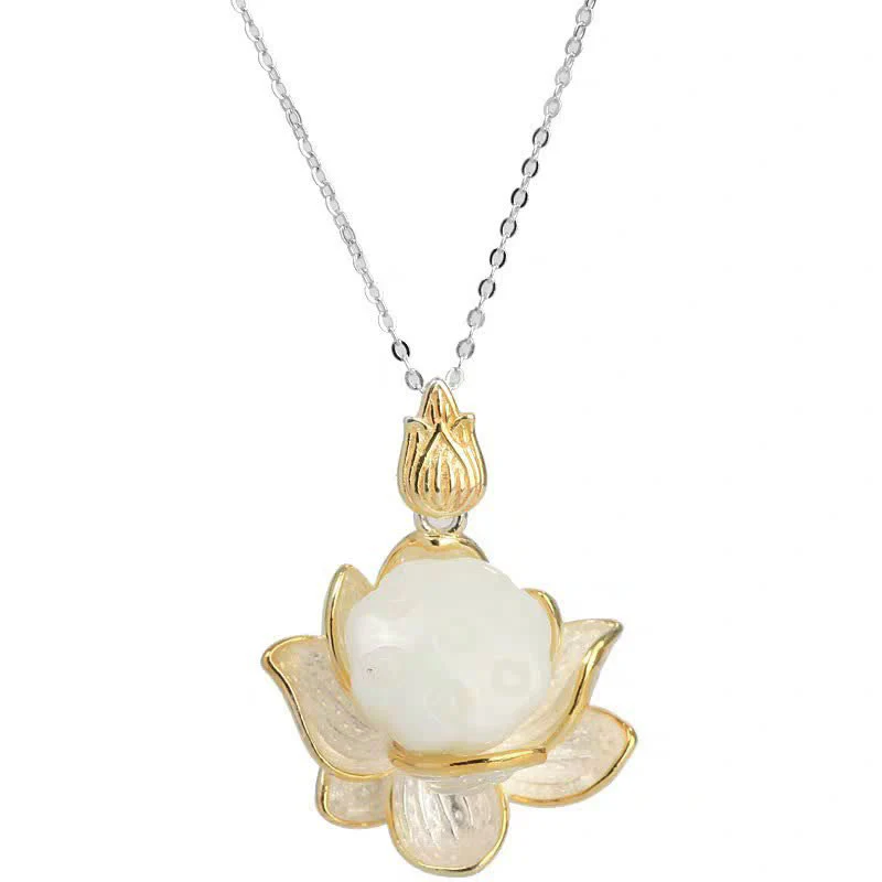 Collana della felicità con fiore di loto in giada bianca - Image 9