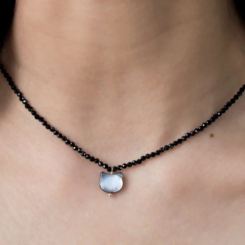 Collana girocollo con ciondolo a forma di gatto carino e spinello nero Buddha Stones - Image 9