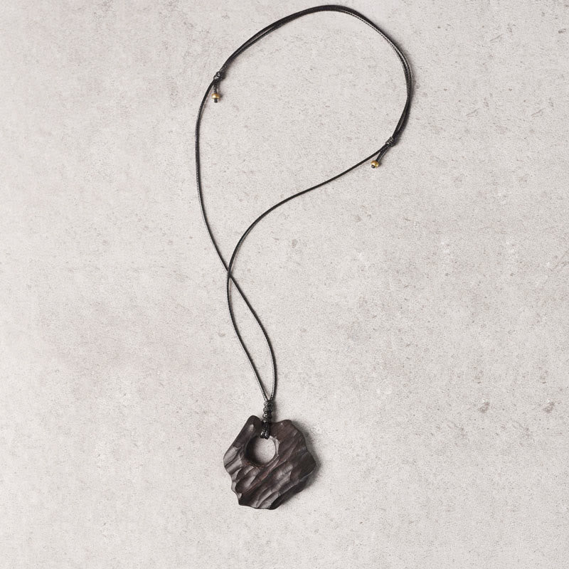 Collana pendente con ciondolo in legno di ebano e forma irregolare cava in Buddha Stones , equilibrio della pace - Image 8