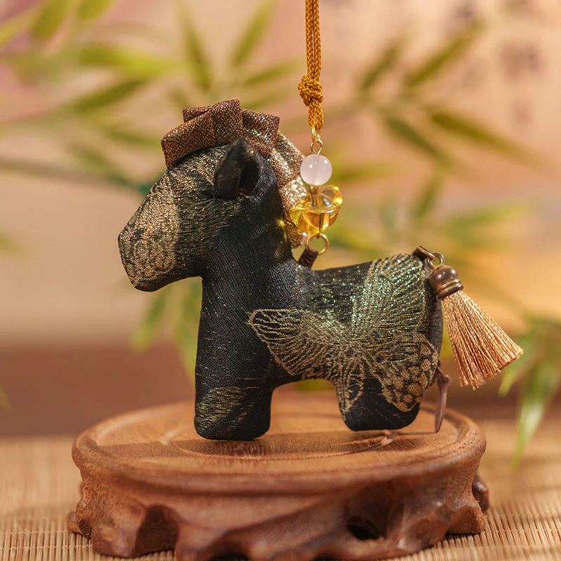 Decorazione da appendere con ricamo a nappa in corda rossa, motivo Buddha Stones Year of the Horse - Image 9