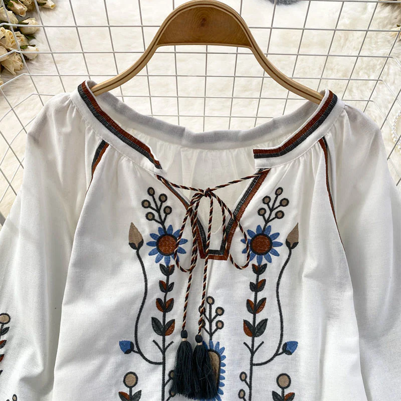 Maglietta casual da donna in cotone e lino con scollo rotondo e motivo a fiori e foglie con ricamo Buddha Stones - Image 13
