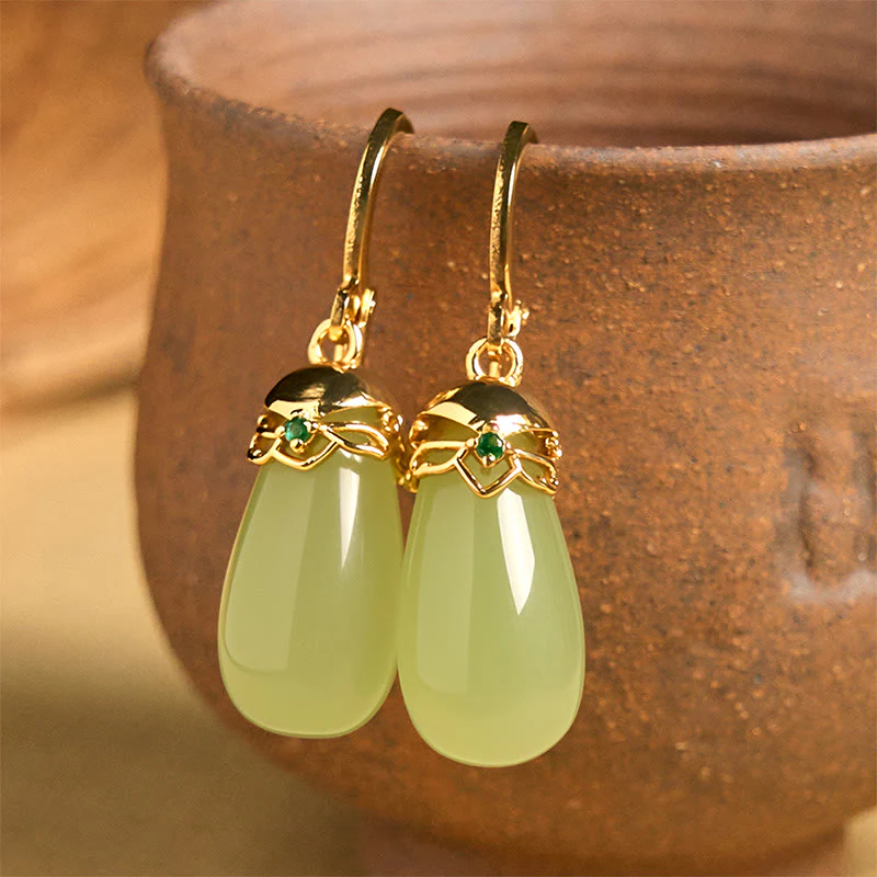 Orecchini Buddha Stones Calcedonio verde con gocce d'acqua e rame resistente