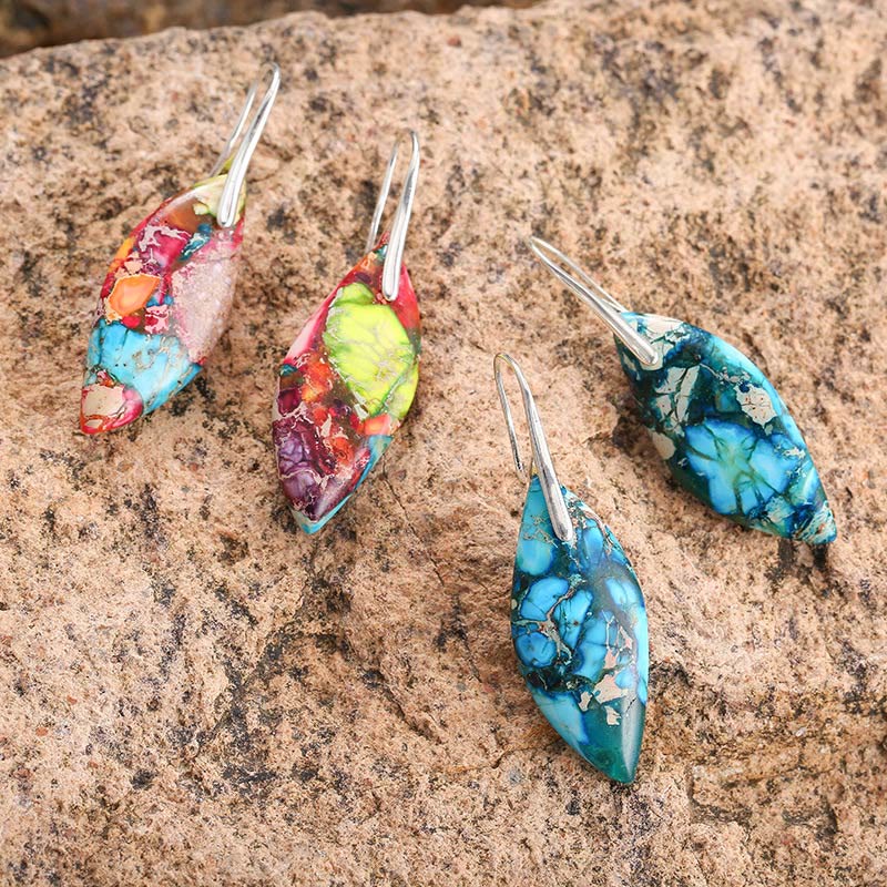 Orecchini della felicità a forma di foglia con goccia d'acqua in pietra naturale dell'imperatore Buddha Stones - Image 10