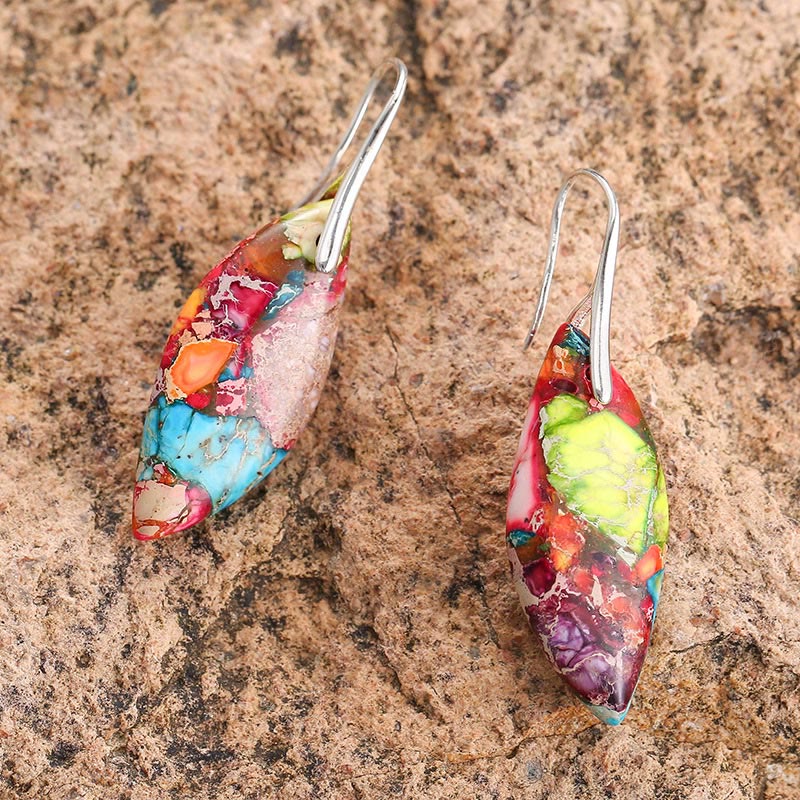 Orecchini della felicità a forma di foglia con goccia d'acqua in pietra naturale dell'imperatore Buddha Stones - Image 2