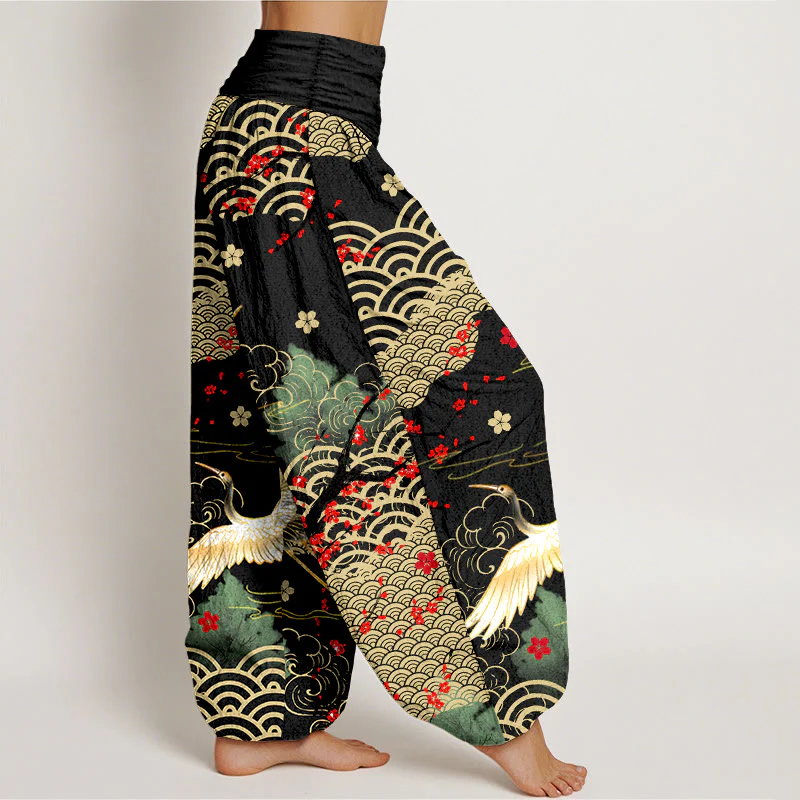 Pantaloni Buddha Stones in cotone con elastico in vita, motivo con gru, nuvole di buon auspicio e fiori, da donna
