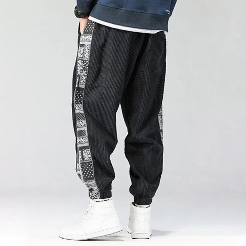 Pantaloni da uomo in velluto a coste con tasche, gamba dritta, lunghezza caviglia, motivo paisley, modello Buddha Stones Fall Solid - Image 5