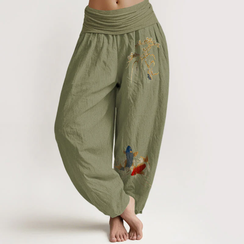 Pantaloni harem da donna con elastico in vita, in puro cotone, con motivo a pesci koi e albero di pino Buddha Stones - Image 15